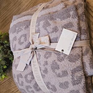 Barefoot Dreams Gray Leopard Blanket NWT 54×72"